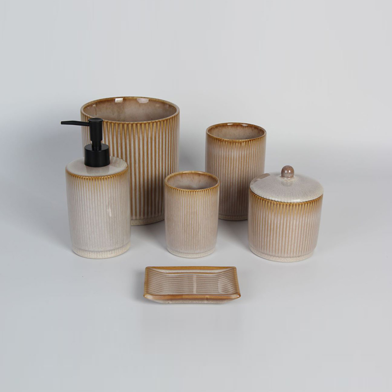 Simple Modern Environmentally Friendly Hotel Ceramic Bathroom Sets